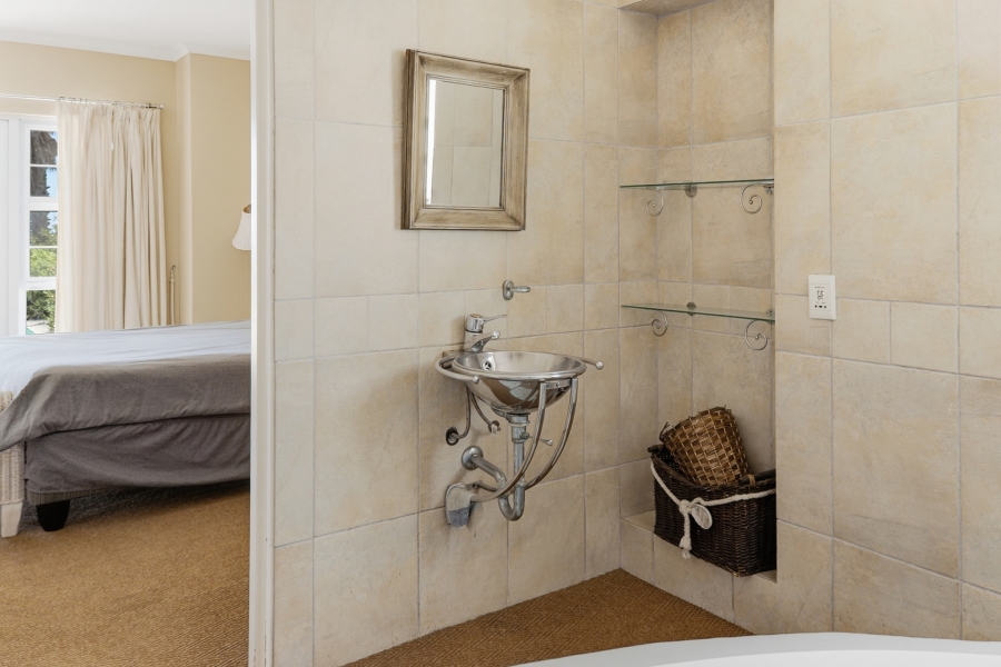 4 Bedroom Property for Sale in Shelley Point Western Cape